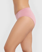 Isla & Evie Trendy Seamfree Unlined Hipster Panty Pink / M
